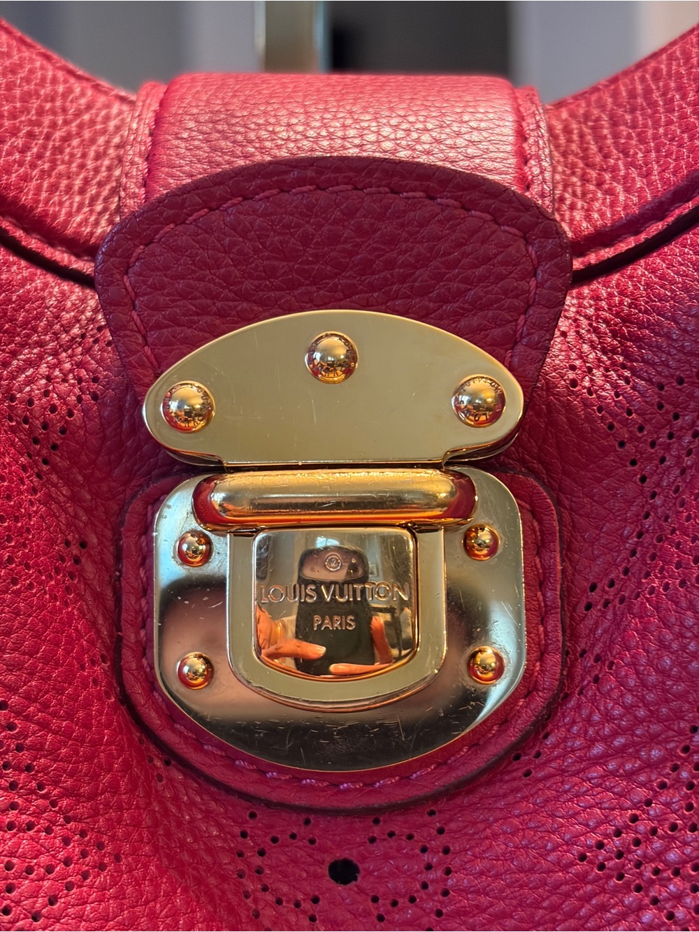 Louis Vuitton Grenat Monogram Mahina Leather Cirrus PM Bag w/ matching wallet - Picture 6 of 17